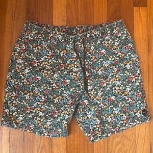 RVCA Shorts Size L